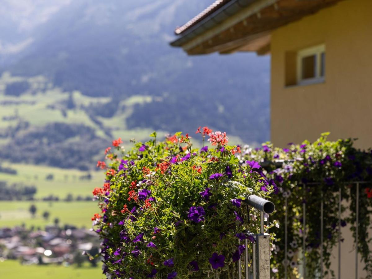 Bright Flat Close To The Ski Area Piesendorf Luaran gambar
