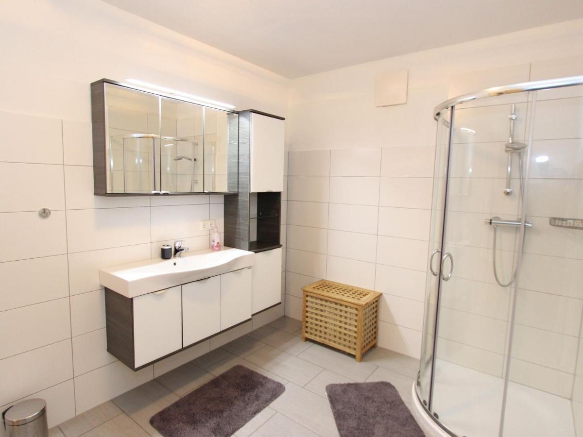 Bright Flat Close To The Ski Area Piesendorf Luaran gambar