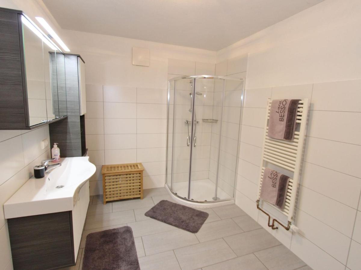 Bright Flat Close To The Ski Area Piesendorf Luaran gambar