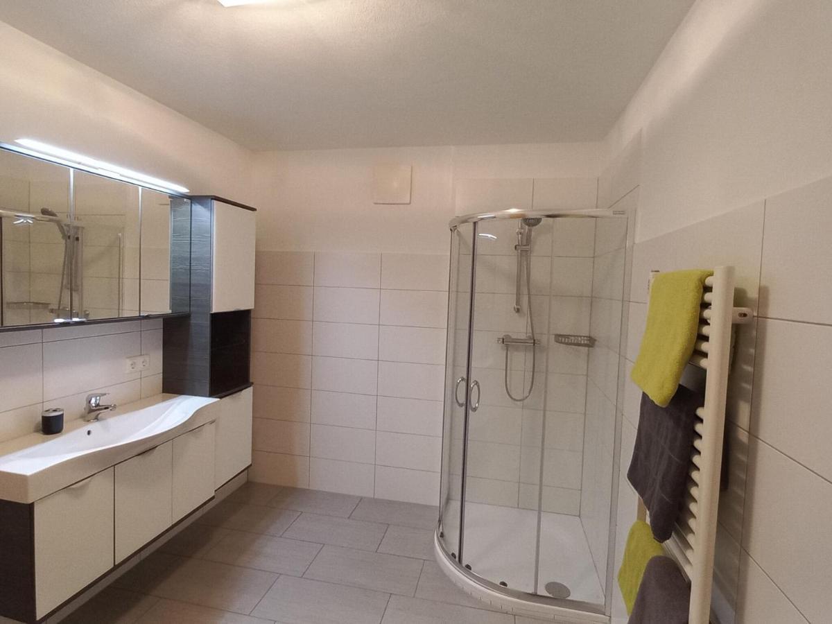 Bright Flat Close To The Ski Area Piesendorf Luaran gambar